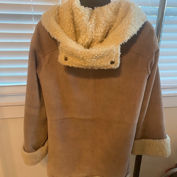 Women’s P.B.D. International genuine leather jacket, size 5. - Picture 3 of 9